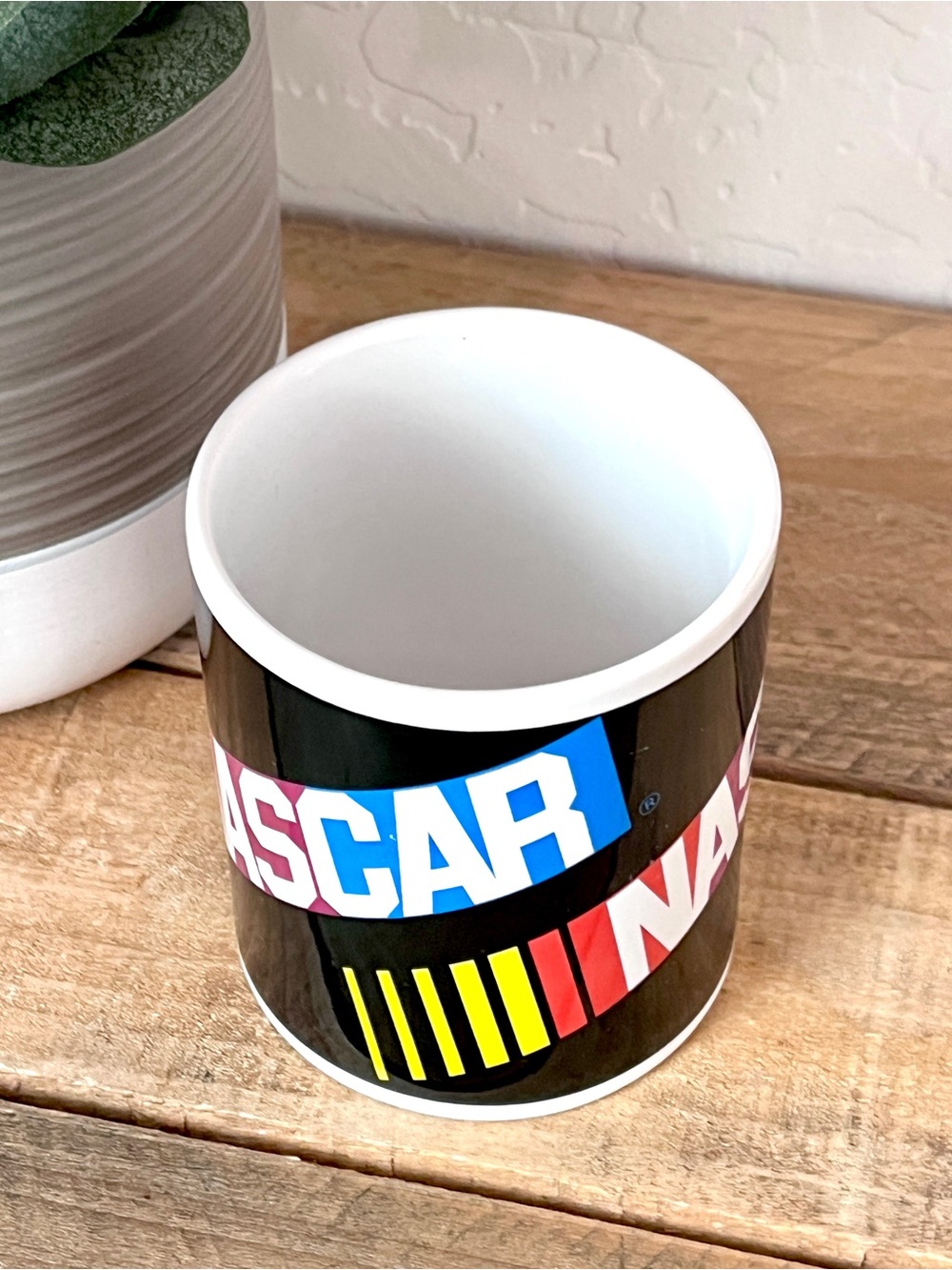 NASCAR Official Logo Coffee Mug Ceramic Racing Checked Flag Collector Cup - Picture 2 of 5